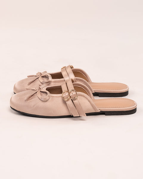 Pink Bow Slide SLip On Sandals in Soft Pink