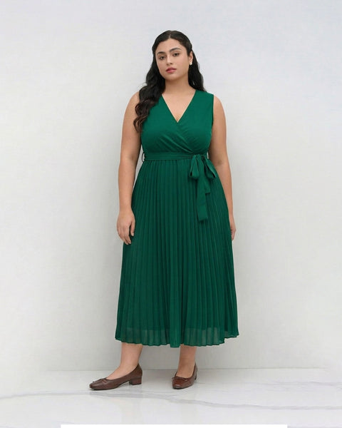 Wrap Neck Tie Waist Dress Curve and Plus in Dark Green
