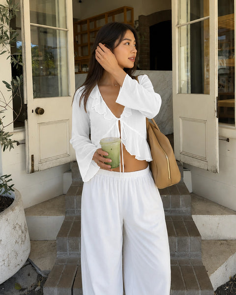 V-Neck Bell Sleeve Ruffle Hem Tie-Front Crop Top in Off White