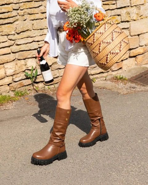Chunky Fit Round Toe Buckle Knee High Boots in Brown