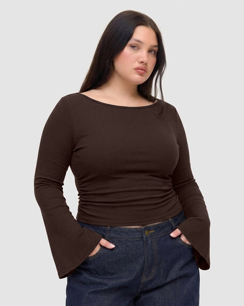 Boat Neck Solid Ruched Long Sleeve Top Curve and Plus in Chocolate Brown