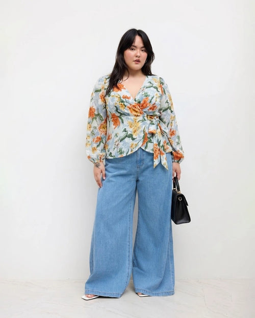 Elegant Tie Side Floral Top Curve and Plus in Sky Blue