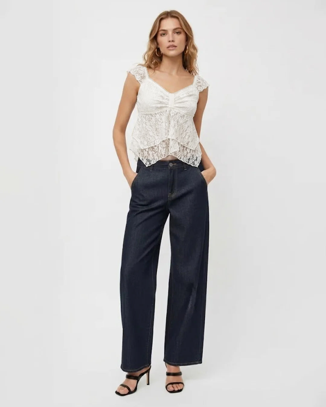 新品】MELT THE LADY lace ruffle tops ホワイト Kelina Ruffle Trim 