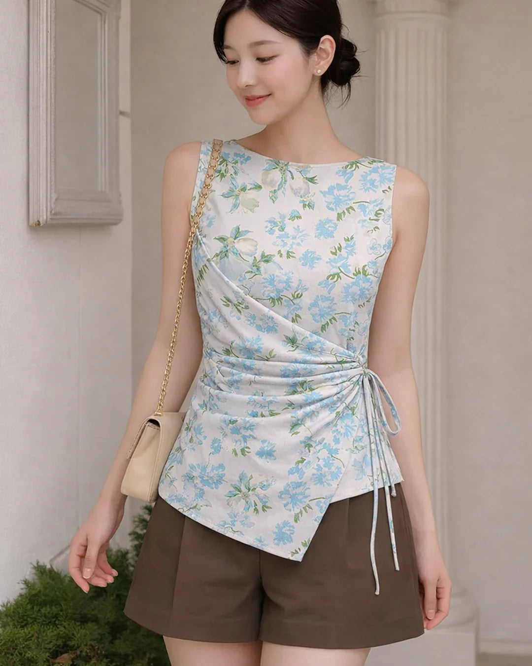 Boat Neck Asymmetrical Hem Floral Sleeveless Top in White and Blue