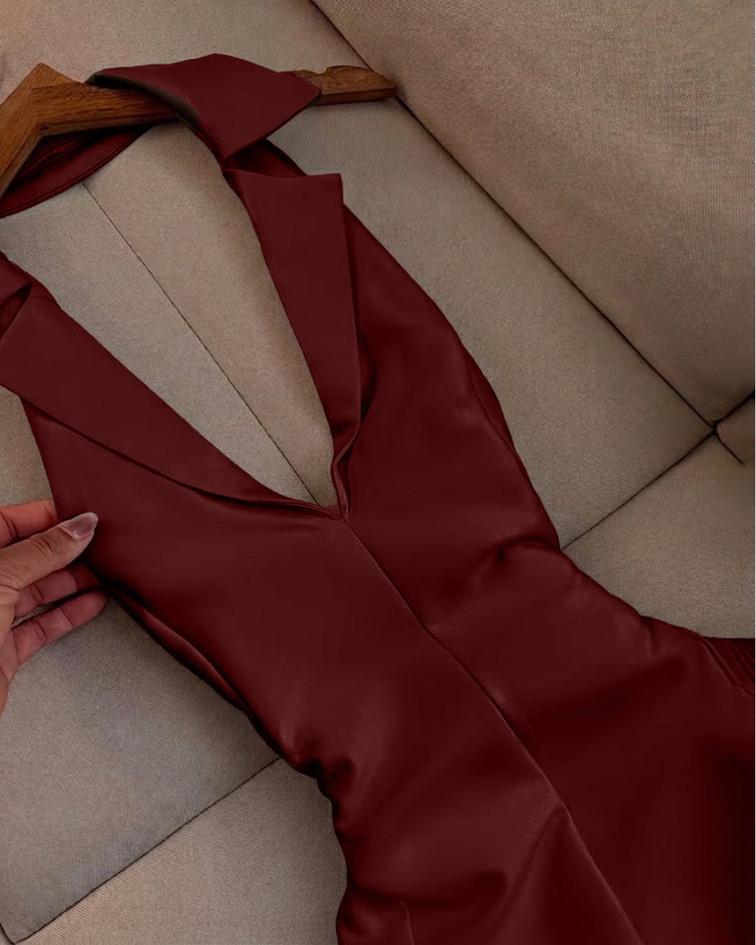 Collared Sleeveless V-Neck Mini Dress in Maroon - Littlebox
