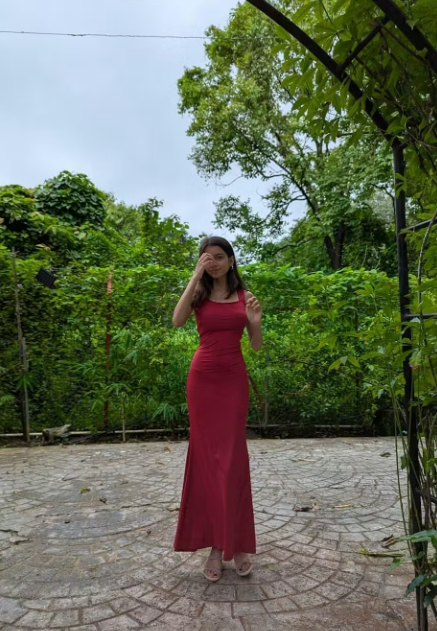 Customer photo 10 of Scoop Neck Backless Bodycon Dress in Burgundy