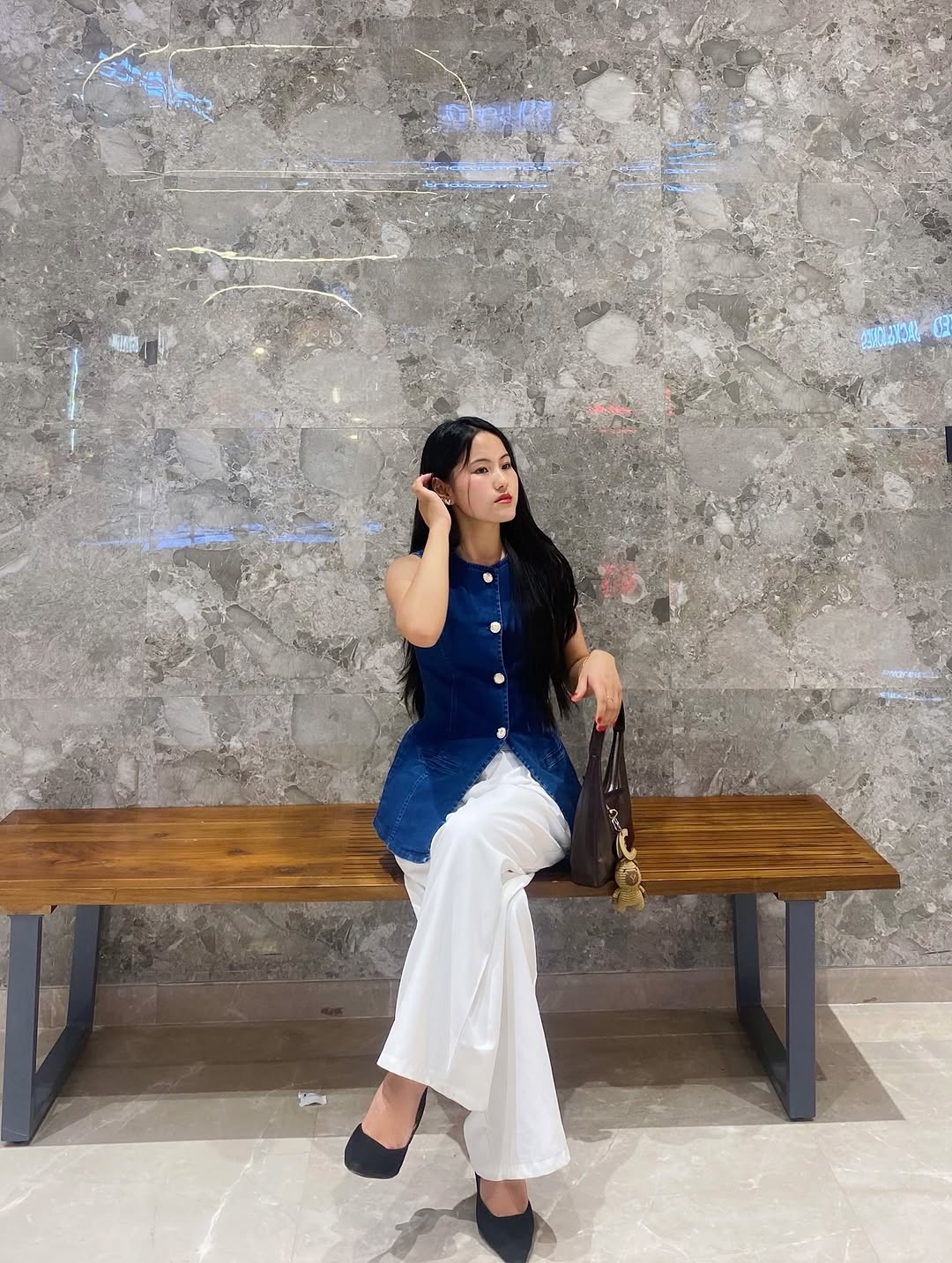 Customer photo 3 of High Waist Pleated Trousers In White