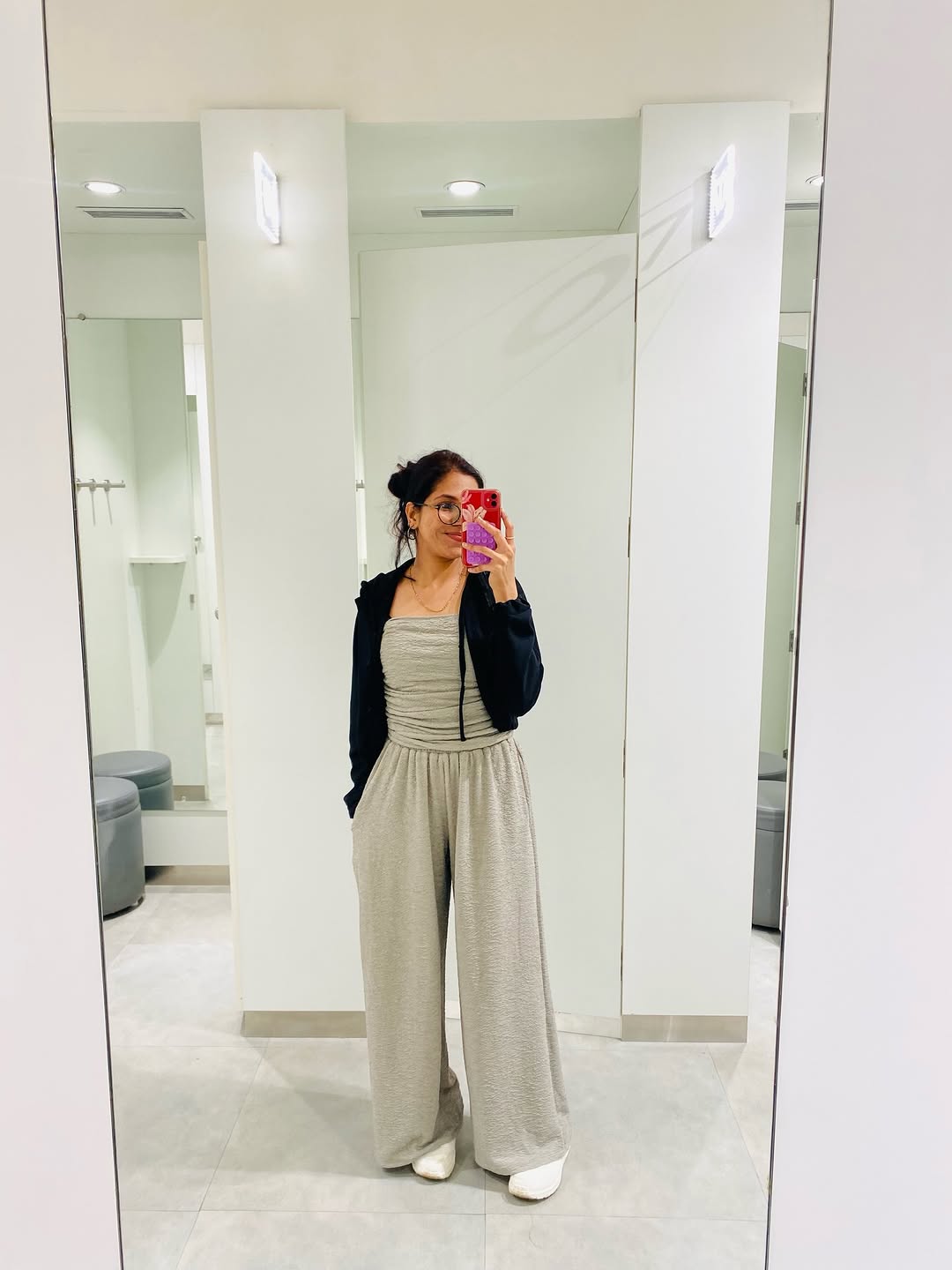 Customer photo 2 of Off Shoulder Crop Top And Wide Leg Pant In Grey