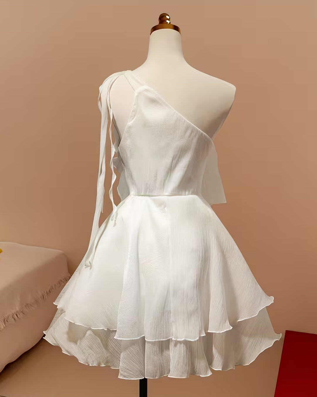 white asymmetrical ruffle dress – Littlebox India 85cm This style sits patrón de vestido vintage The minimalist '90s midi Size:4X
