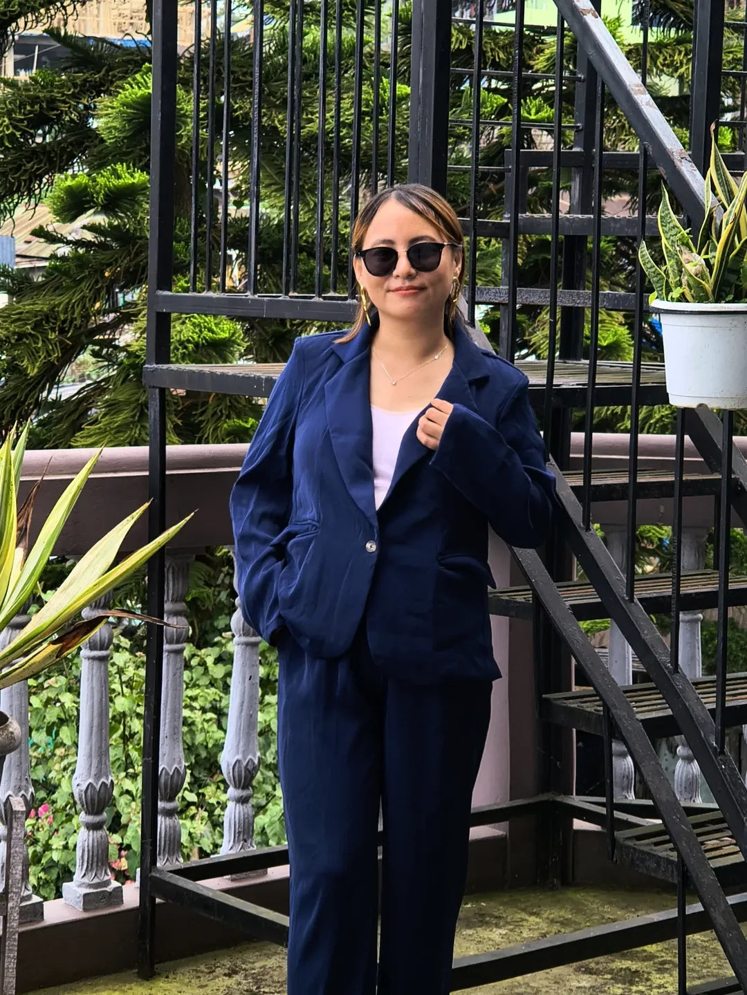 Customer photo 2 of Minimalist Solid Color Notched Collar Single Button Business Suit Jacket & Pant Set In Navy Blue