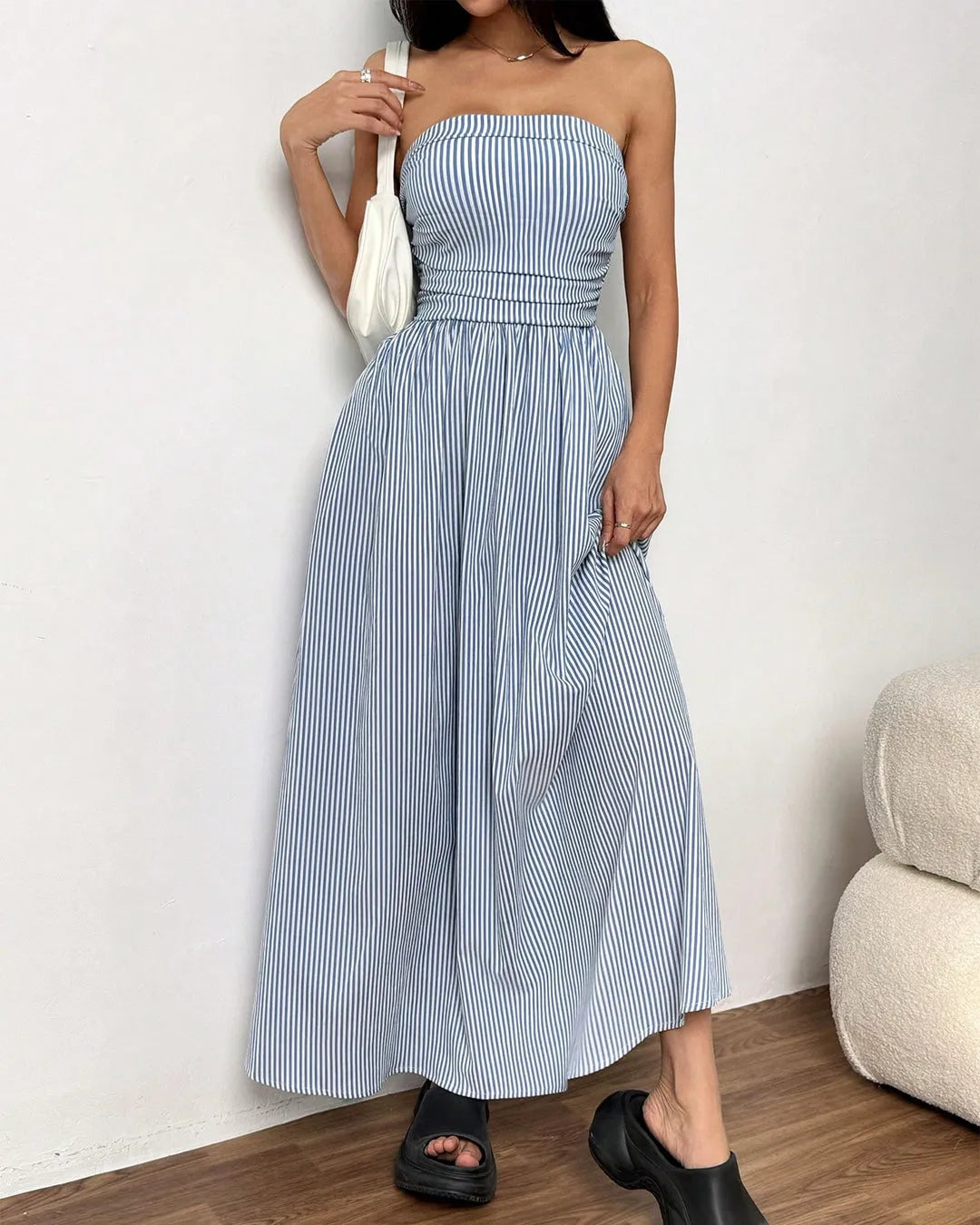 Striped_Strapless_Maxi_Dress_w