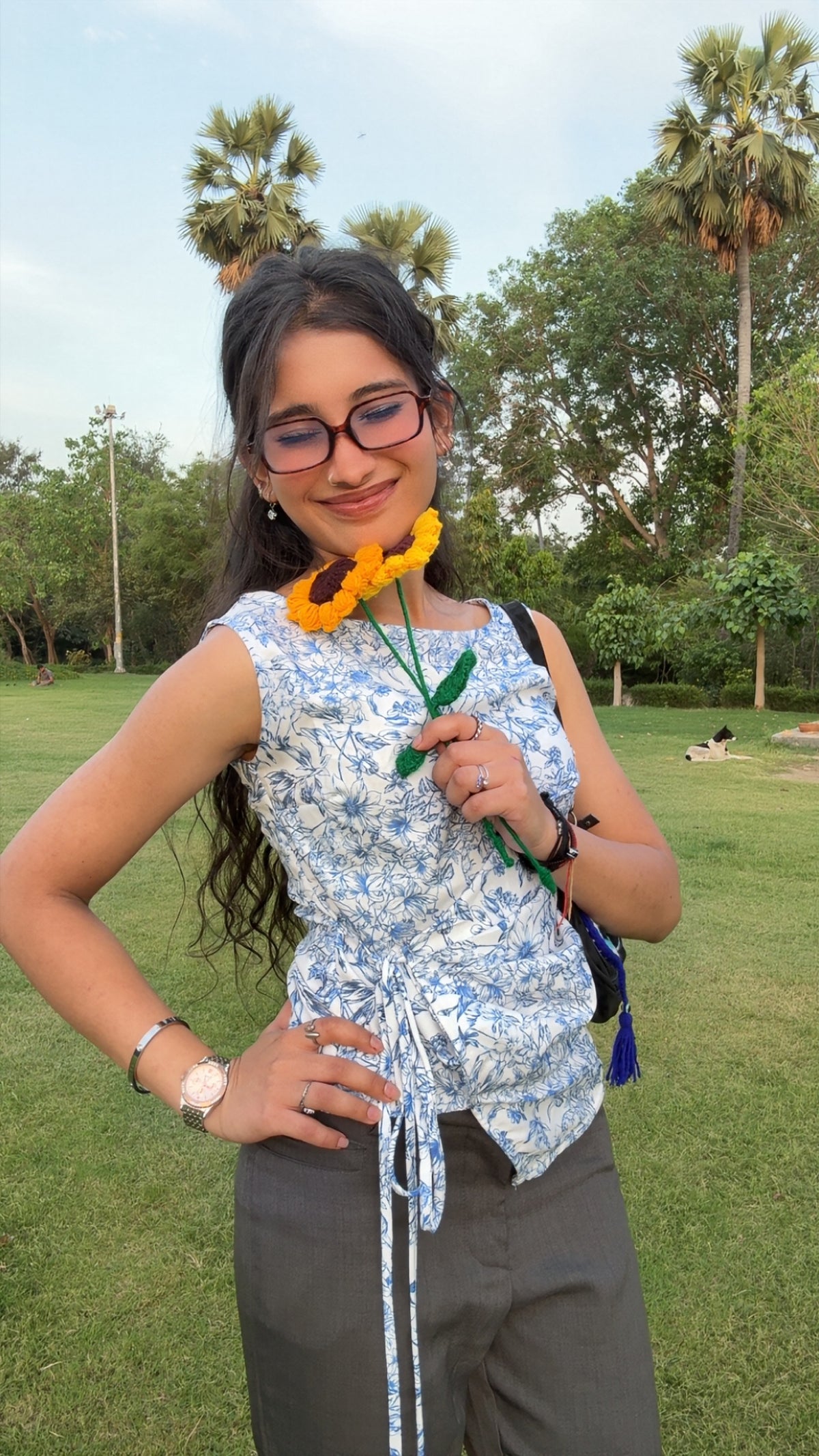 Customer photo 1 of Boat Neck Asymmetrical Hem Floral Sleeveless Top in Blue And White